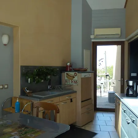 Le Grand Noyer Bed and breakfast