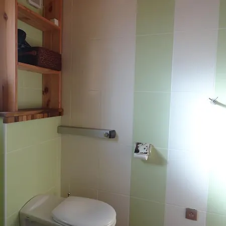 Le Grand Noyer Bed and breakfast 3*