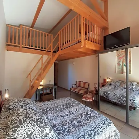 Le Grand Noyer Bed & Breakfast Ambronay